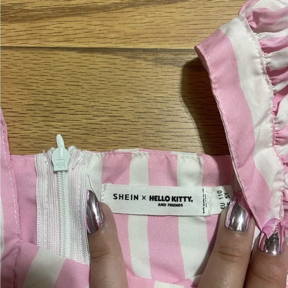 Hello Kitty x Shein Romper 5 - Picture 4 of 4